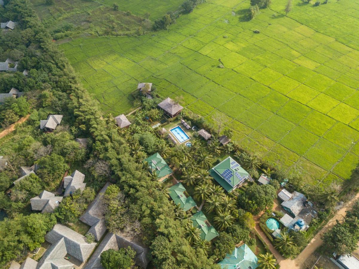 锡吉里亚世外桃源旅馆别墅 外观 照片